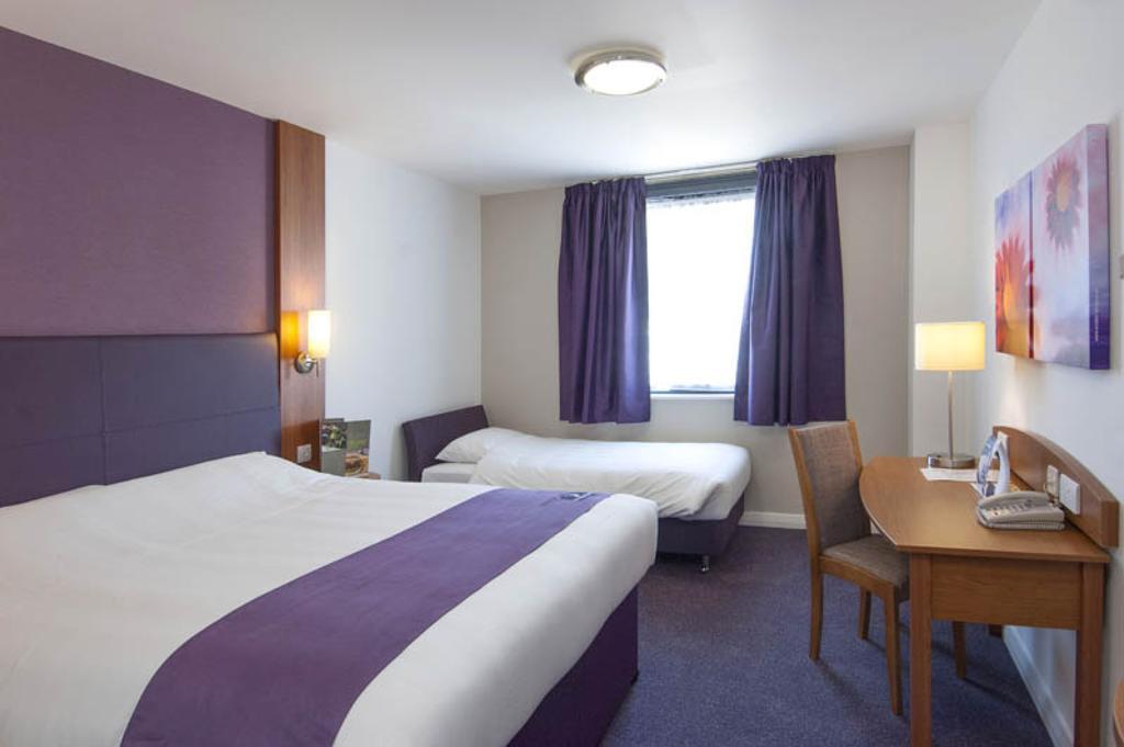 Premier Inn Cannock South Room photo